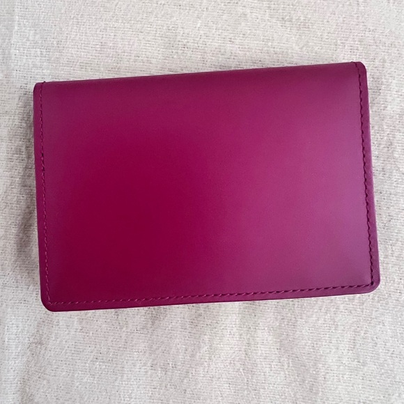 NIB Burberry Red Nova Check Card Case Unisex - Picture 6 of 8